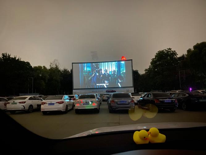 神马电影院未来影院：沉浸式观影体验升级，解锁未来影院黑科技与私人定制片单