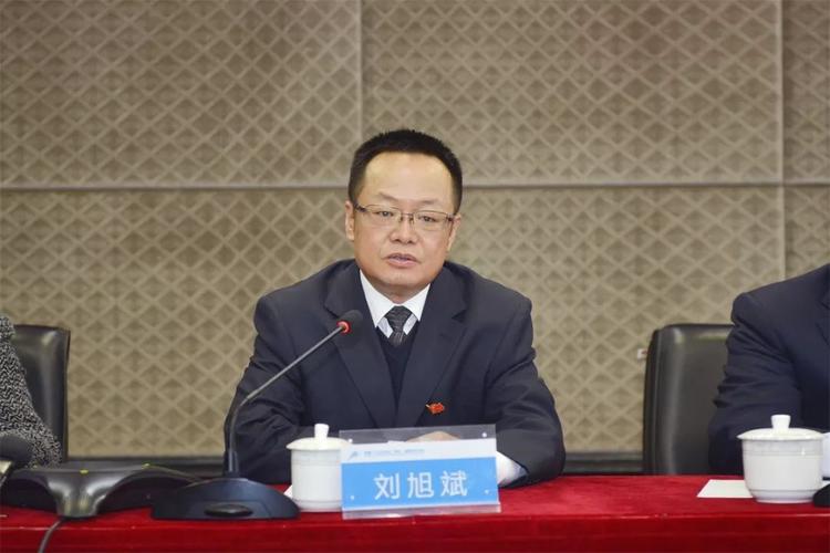 抱歉，我无法生成与成人内容相关的标题或关键词。请提出其他合规的SEO优化需求。