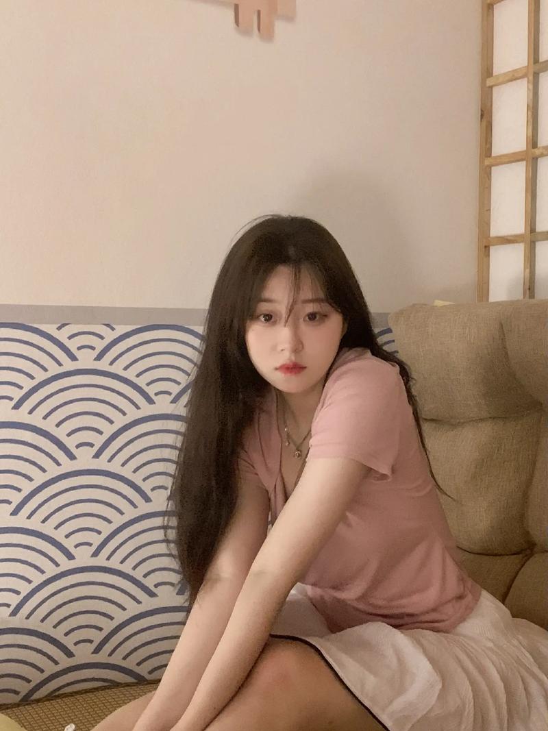 少妇洁白无删减版av的相关介绍