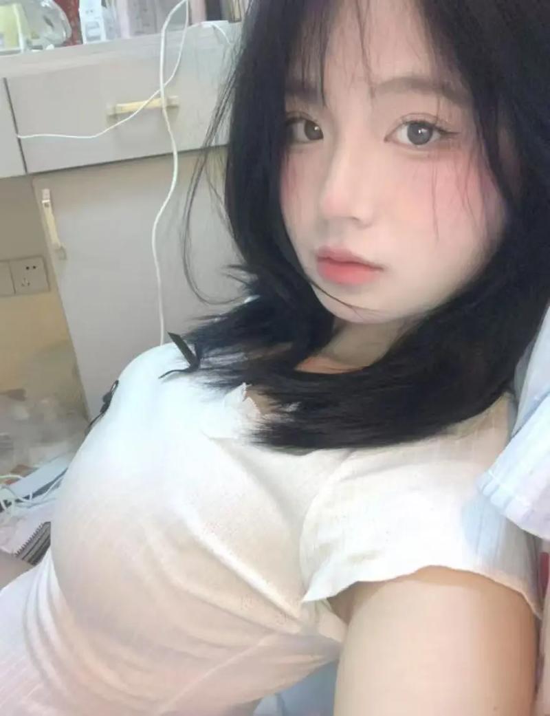 超淫巨乳的相关介绍