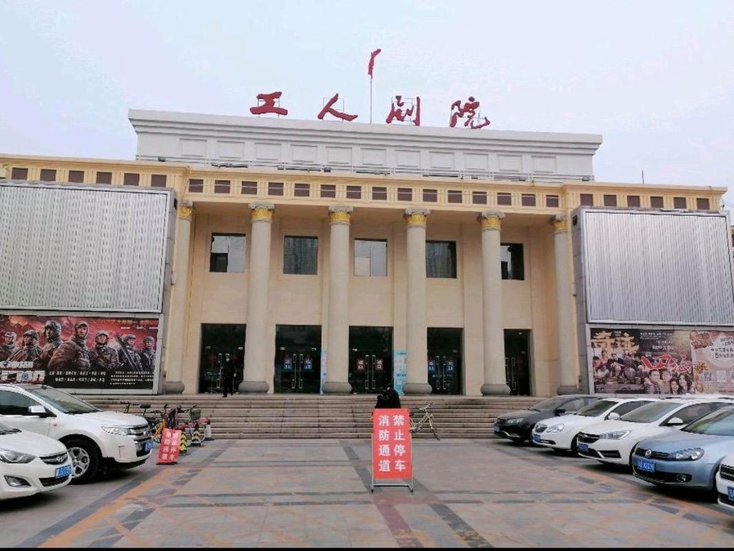 十八模App官方下载安装指南 | 3D建模教程、手机建模软件推荐、免费素材库