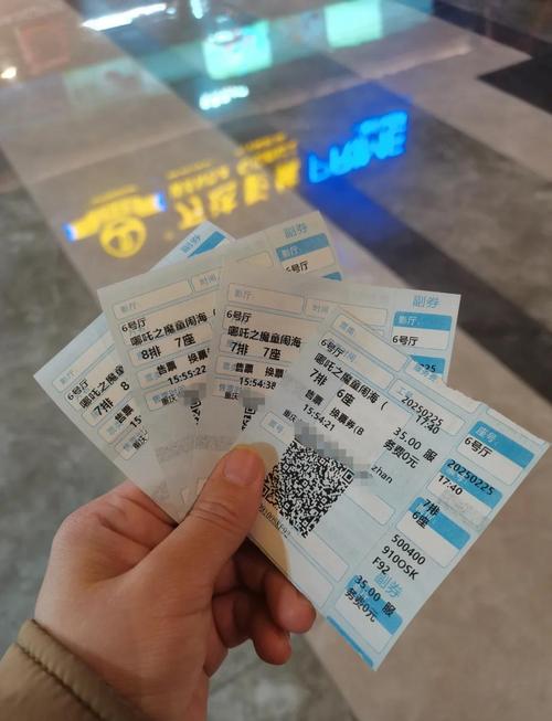 一边摸一边操的相关介绍