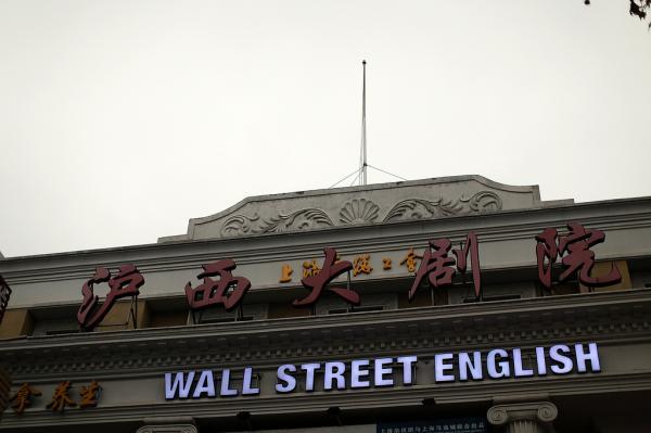 家庭影院排名TOP10：2025最新高性价比家庭影院套装推荐与选购指南