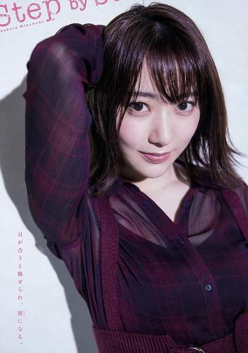 亚洲少妇性生活质量提升指南：婚后情感沟通、情趣技巧与健康调理